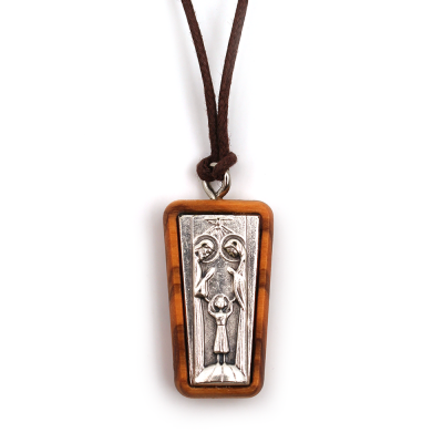 Holy Family pendant in metal and olive wood
