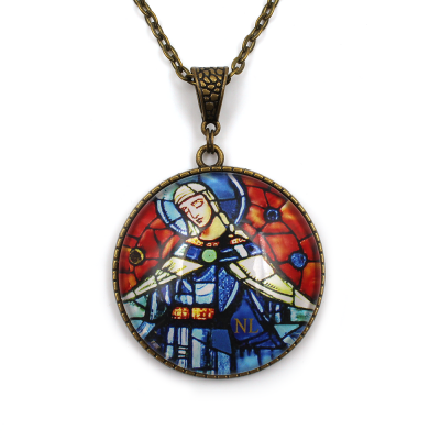 Collier médaillon rond, Vierge