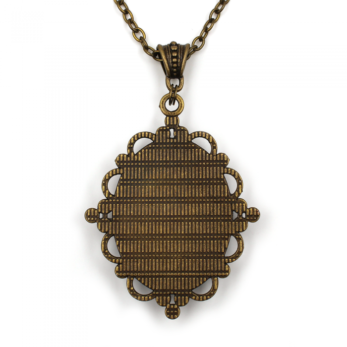 Collier médaillon ovale façon bijou ancien, Vierge