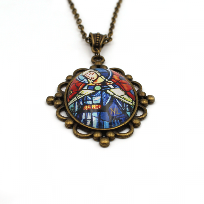 Collier médaillon ovale façon bijou ancien, Vierge