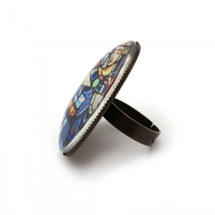 Bague gros cabochon, Vierge
