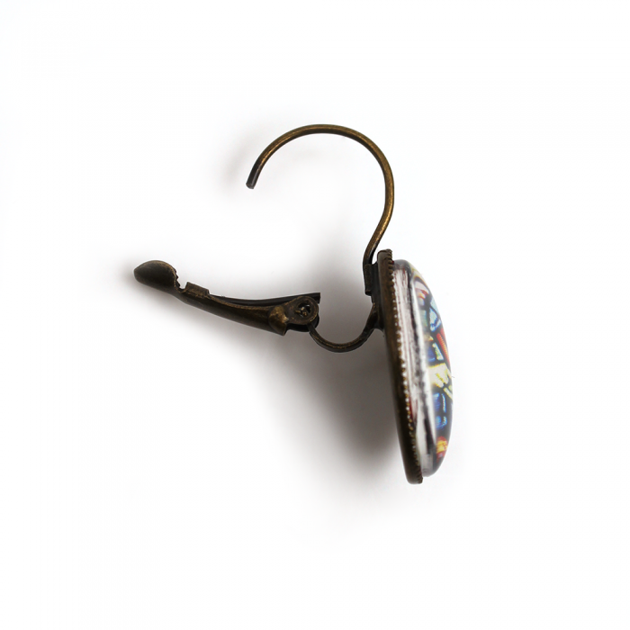 Boucles d'oreilles dormeuses ovales, Vierge
