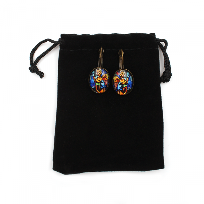 Boucles d'oreilles dormeuses ovales, Ange