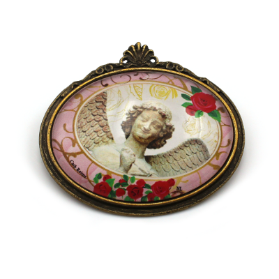 Broche, Ange au sourire et roses rouges
