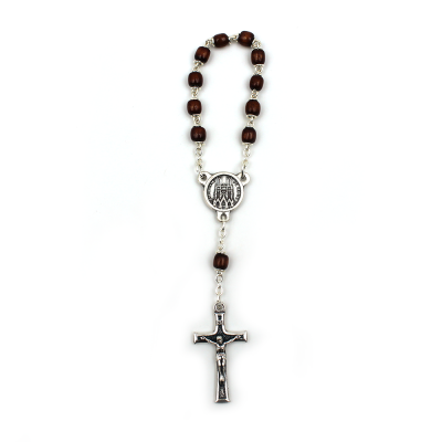 Decade rosary of wood grains