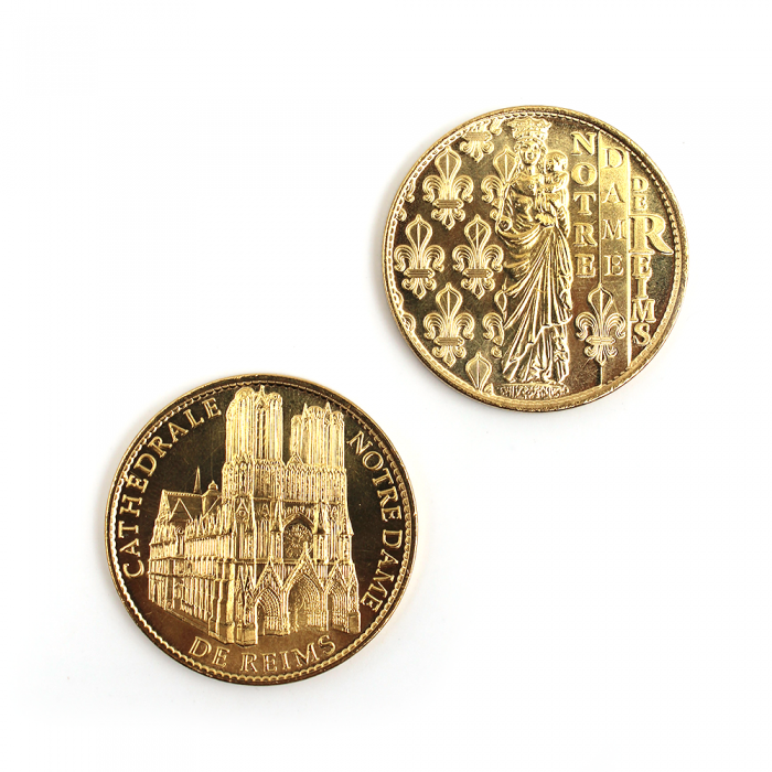 Souvenir medal pockets