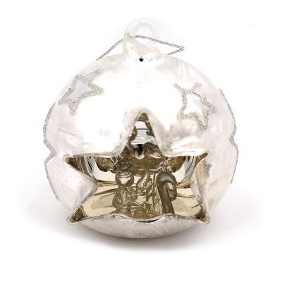 Nativité en verre dans boule verre argent