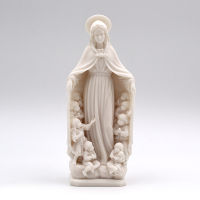 Statue Marie protégeant les enfants