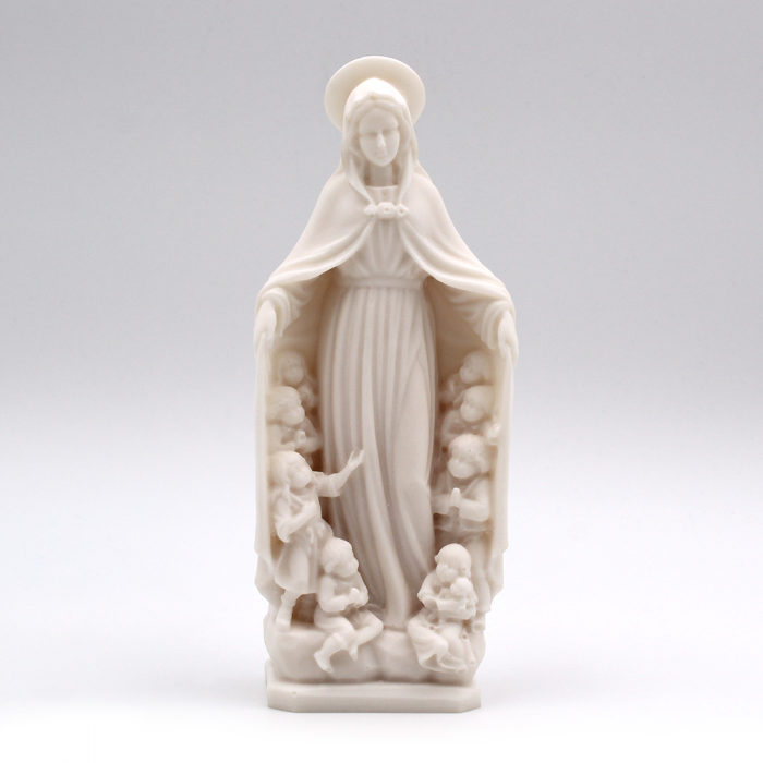 statue Mary protecting children