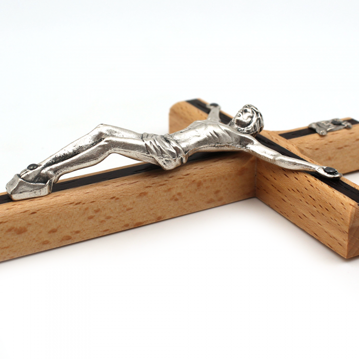 Crucifix en hêtre et wenge