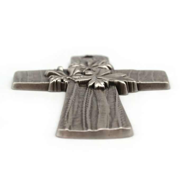 Croix feuilles de figuier