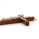 Fine croix en bois