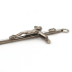 Fine croix en métal argenté