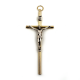 Fine croix en métal doré