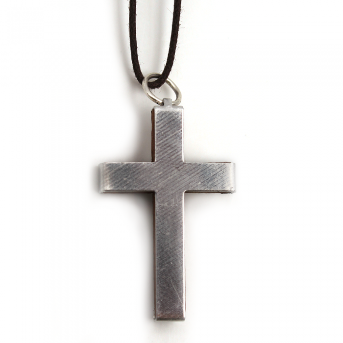Croix métal et bois marron